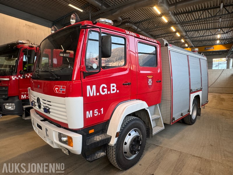 1997 Mercedes-Benz 1124 Af/36 4X4 brannbil registrert som motorredskap med kun 29540 km - Autospeciala de stins incendii: Foto 2 1997 Mercedes-Benz 1124 Af/36 4X4 brannbil registrert som motorredskap med kun 29540 km - Autospeciala de stins incendii: Foto 2