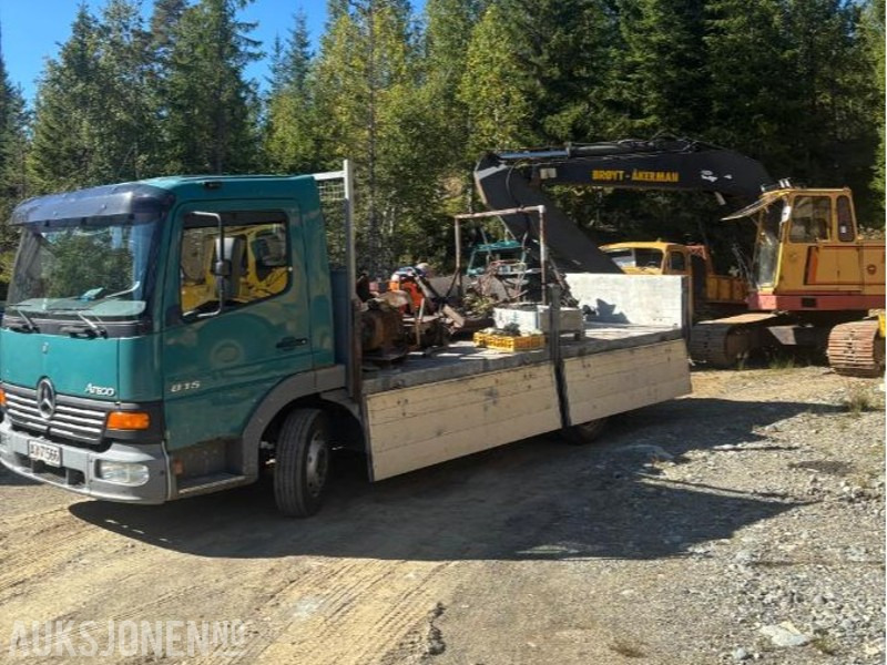 1998 Mercedes-Benz Atego 815/36 - Camion platformă: Foto 3 1998 Mercedes-Benz Atego 815/36 - Camion platformă: Foto 3