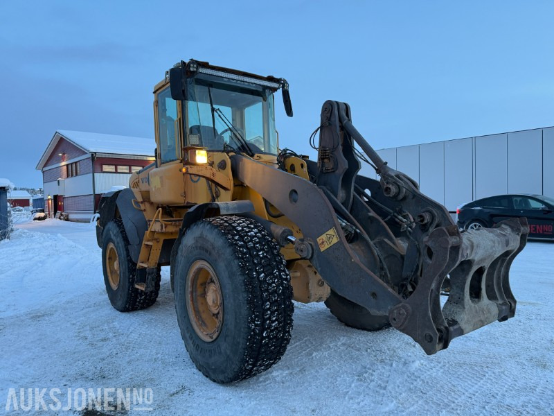 2004 Volvo L90E - Sentralsmøring - Ny motor - Încărcător frontal pe pneuri: Foto 3 2004 Volvo L90E - Sentralsmøring - Ny motor - Încărcător frontal pe pneuri: Foto 3