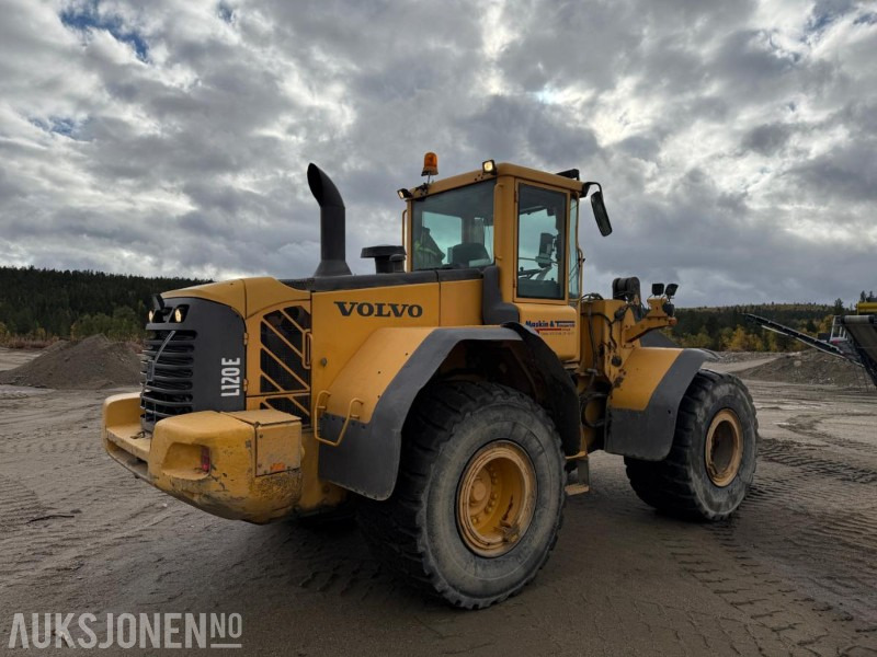 2006 Volvo L120E - Sentralsmøring - 14887 timer - Încărcător frontal pe pneuri: Foto 5 2006 Volvo L120E - Sentralsmøring - 14887 timer - Încărcător frontal pe pneuri: Foto 5