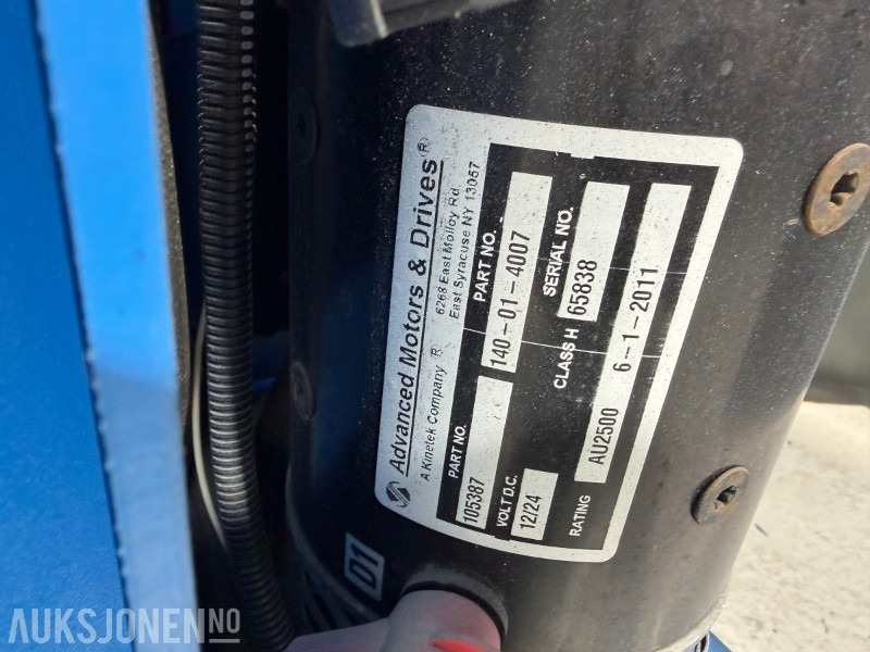 Autopropulsată platformă 2011 GRC 12 - 5,5m mastelift: Foto 19 Autopropulsată platformă 2011 GRC 12 - 5,5m mastelift: Foto 19