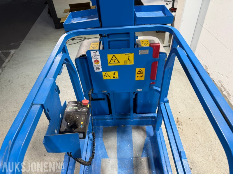 Autopropulsată platformă 2011 GRC 12 - 5,5m mastelift: Foto 10 Autopropulsată platformă 2011 GRC 12 - 5,5m mastelift: Foto 10