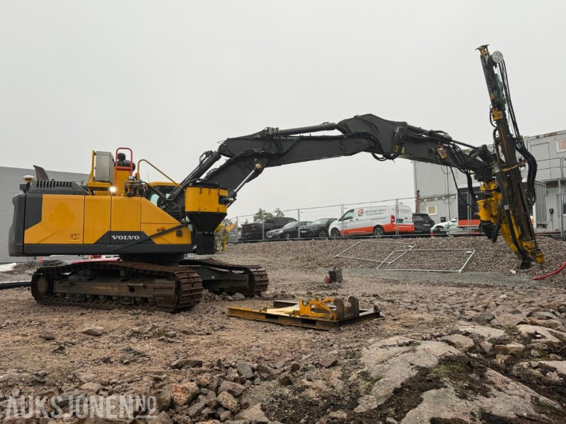 2016 VOLVO EC300EL BELTEGRAVER M/BORTÅRN - SERVICEHISTORIKK - ENGCON TILTROTATOR - MASKINSTYRING - SENTRALSMØRING. - Excavator: Foto 3 2016 VOLVO EC300EL BELTEGRAVER M/BORTÅRN - SERVICEHISTORIKK - ENGCON TILTROTATOR - MASKINSTYRING - SENTRALSMØRING. - Excavator: Foto 3