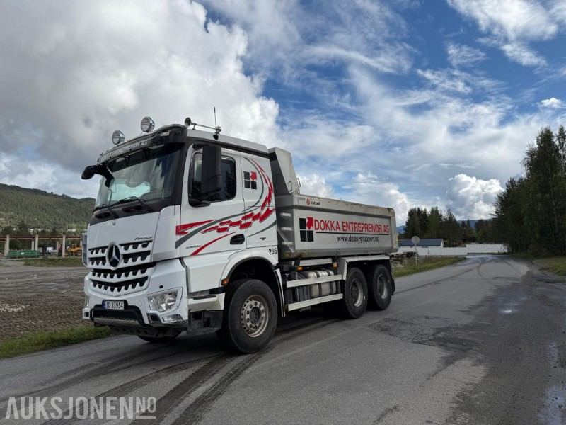 Camion basculantă 2018 Mercedes-Benz Arocs 2658 Euro 6: Foto 1