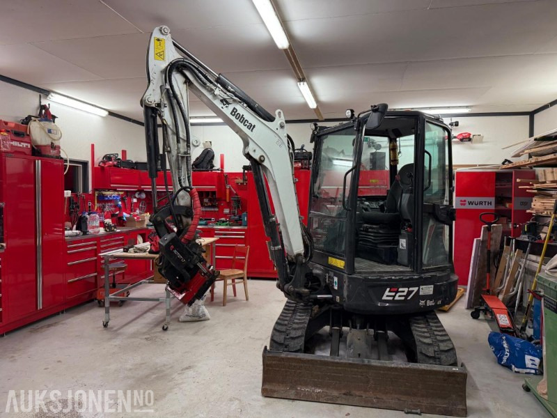 2022 Bobcat E27 m/Rototilt tiltrotator, lite timer - Mini excavator: Foto 1 2022 Bobcat E27 m/Rototilt tiltrotator, lite timer - Mini excavator: Foto 1