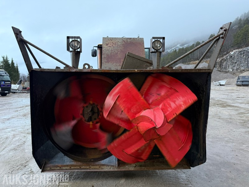 1985 ØVERAASEN TWIN SPIN UPV 150 410 S SNØFRESER - SCANIA V8 - BM Feste - Ataşament pentru Utilaje constructii: Foto 3 1985 ØVERAASEN TWIN SPIN UPV 150 410 S SNØFRESER - SCANIA V8 - BM Feste - Ataşament pentru Utilaje constructii: Foto 3