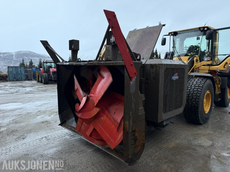 1985 ØVERAASEN TWIN SPIN UPV 150 410 S SNØFRESER - SCANIA V8 - BM Feste - Ataşament pentru Utilaje constructii: Foto 1 1985 ØVERAASEN TWIN SPIN UPV 150 410 S SNØFRESER - SCANIA V8 - BM Feste - Ataşament pentru Utilaje constructii: Foto 1