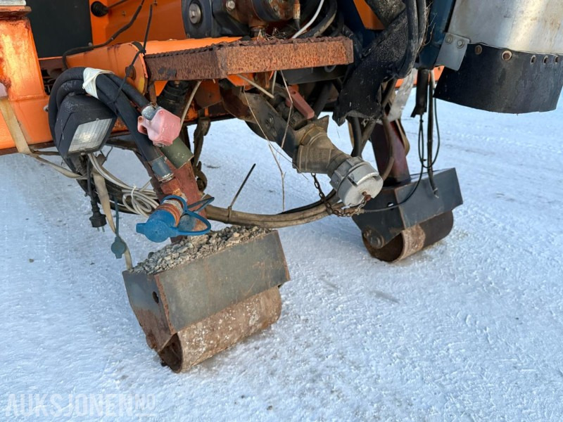 Schmidt Stratos fastsandspreder med varme på krokramme - Camion: Foto 5 Schmidt Stratos fastsandspreder med varme på krokramme - Camion: Foto 5