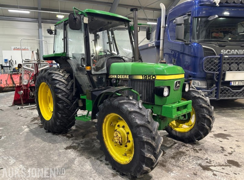 John Deere 1950 – 1988-modell – 46 hk – Starter og går – 4x4 – Med styringsdeler og kjettinger - Tractor agricol: Foto 3 John Deere 1950 – 1988-modell – 46 hk – Starter og går – 4x4 – Med styringsdeler og kjettinger - Tractor agricol: Foto 3