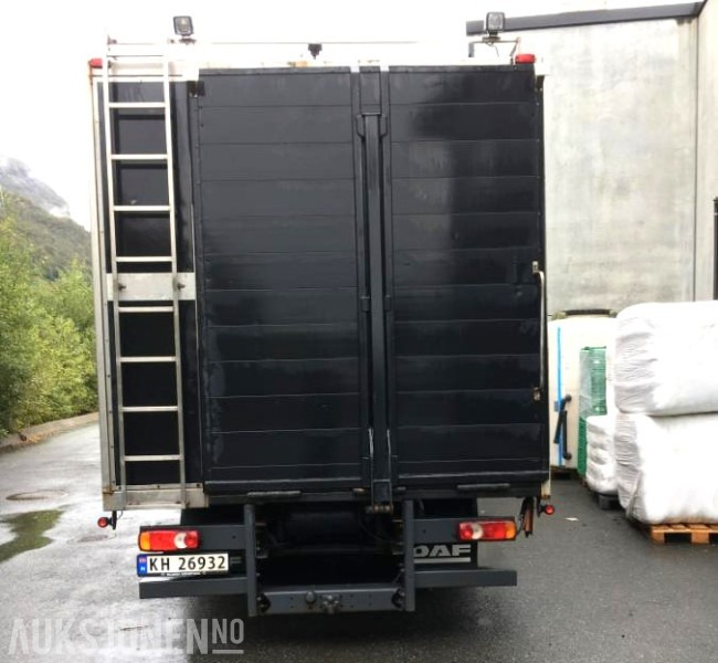 2004 DAF LF 45.220 - Hestebil / Transportbil, 202552km - Maşina comunala: Foto 4 2004 DAF LF 45.220 - Hestebil / Transportbil, 202552km - Maşina comunala: Foto 4