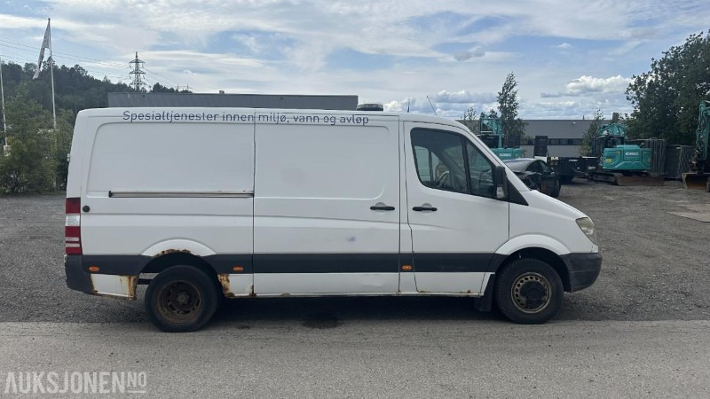 2007 Mercedes-Benz Sprinter 518 CDI | Spylebil | 184 hk | Komplett rigg med tank og slangetromler - Maşina comunala: Foto 4 2007 Mercedes-Benz Sprinter 518 CDI | Spylebil | 184 hk | Komplett rigg med tank og slangetromler - Maşina comunala: Foto 4