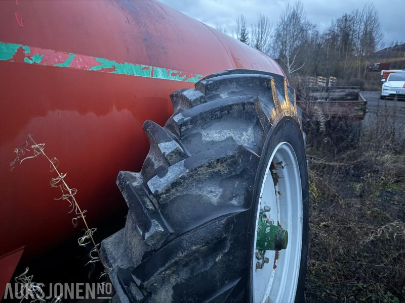 1998 Orkel Gjødselvogn 6m3 în leasing 1998 Orkel Gjødselvogn 6m3: Foto 10 1998 Orkel Gjødselvogn 6m3 în leasing 1998 Orkel Gjødselvogn 6m3: Foto 10