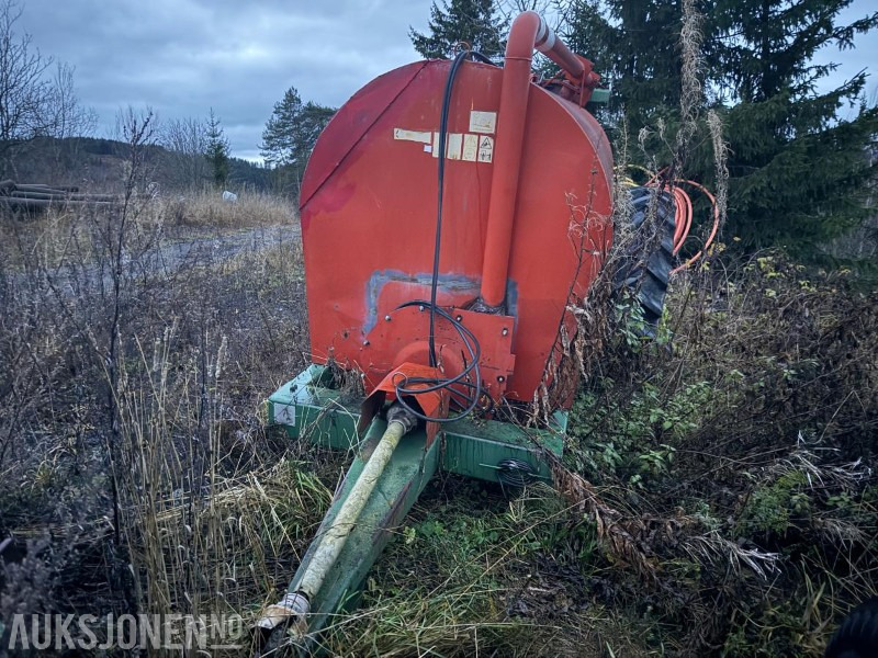 1998 Orkel Gjødselvogn 6m3 - Utilaje agricole: Foto 2 1998 Orkel Gjødselvogn 6m3 - Utilaje agricole: Foto 2