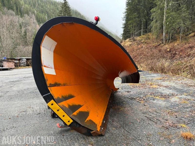 2013 Tellefsdal Snøskjær 360cm - Utilaje agricole: Foto 3 2013 Tellefsdal Snøskjær 360cm - Utilaje agricole: Foto 3