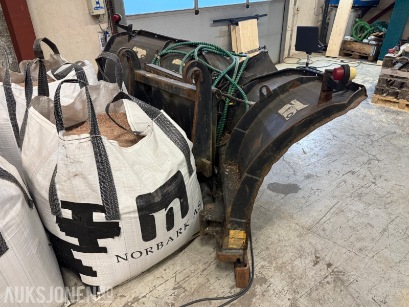 Tellefsdal 280cm V-plog / brøyteplog - hydraulisk - Utilaje agricole: Foto 4 Tellefsdal 280cm V-plog / brøyteplog - hydraulisk - Utilaje agricole: Foto 4