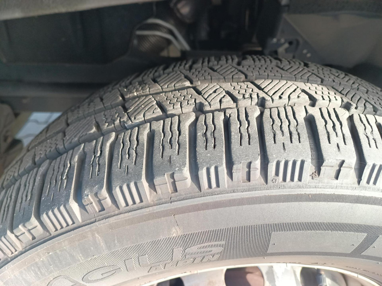 IVECO Daily 70C18A8/P - Autoutilitară box: Foto 3 IVECO Daily 70C18A8/P - Autoutilitară box: Foto 3