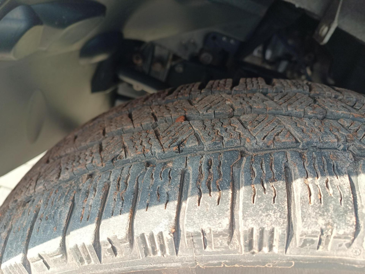 IVECO Daily 70C18A8/P - Autoutilitară box: Foto 4 IVECO Daily 70C18A8/P - Autoutilitară box: Foto 4