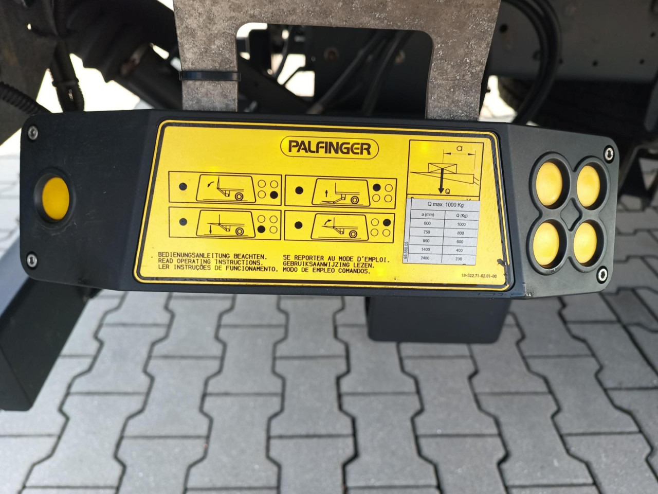 IVECO Daily 70C18A8/P - Autoutilitară box: Foto 5 IVECO Daily 70C18A8/P - Autoutilitară box: Foto 5