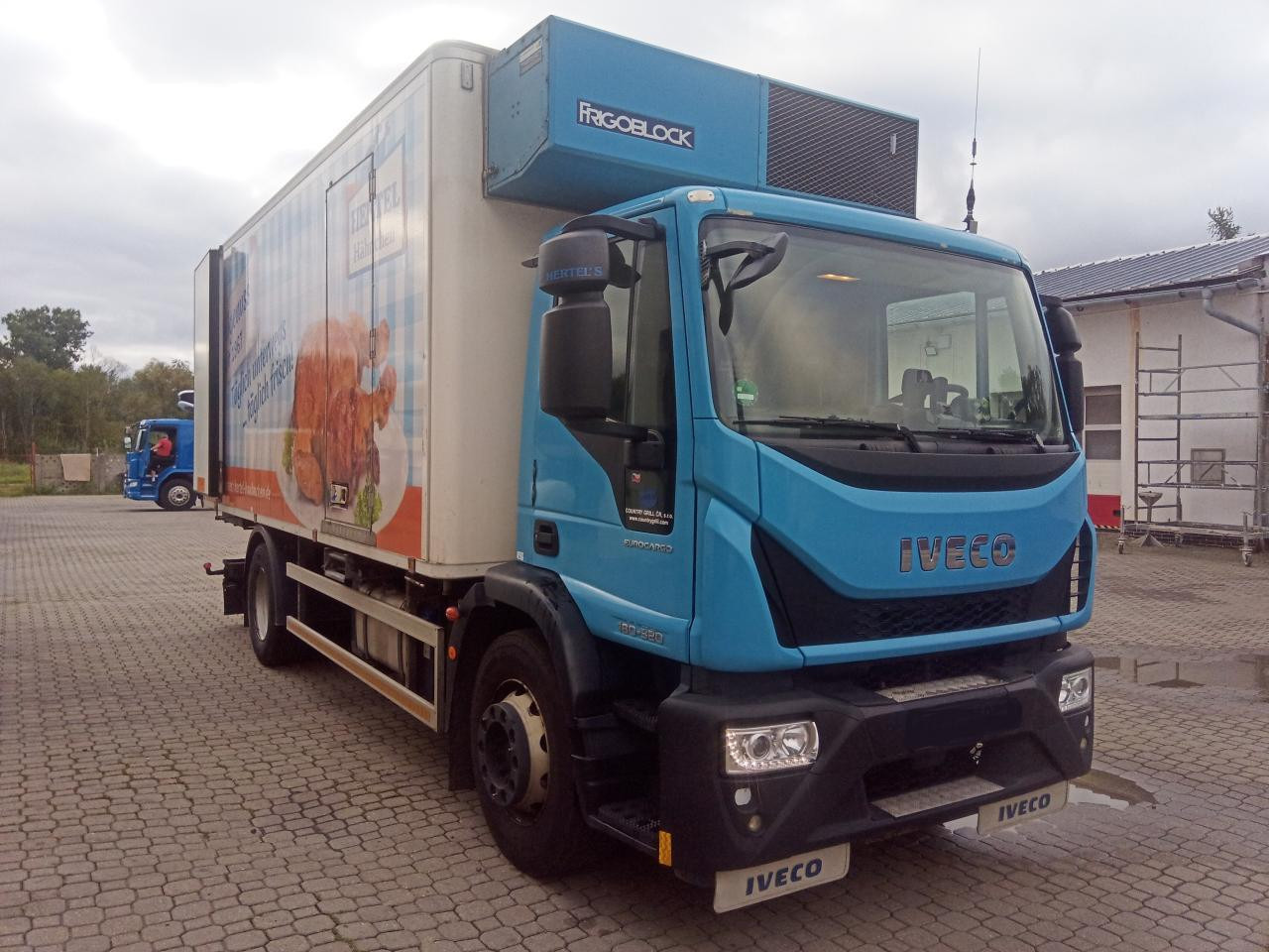 IVECO Eurocargo 180E32R/P - Camion frigider: Foto 1 IVECO Eurocargo 180E32R/P - Camion frigider: Foto 1