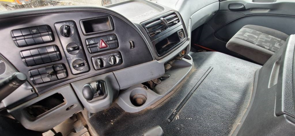 Mercedes-Benz Actros 4144 - Camion basculantă: Foto 5 Mercedes-Benz Actros 4144 - Camion basculantă: Foto 5