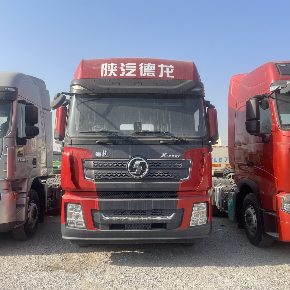 Shacman 2024 Year Used Semi Truck Head Tractor Head Tipper Head - Cap tractor: Foto 2 Shacman 2024 Year Used Semi Truck Head Tractor Head Tipper Head - Cap tractor: Foto 2