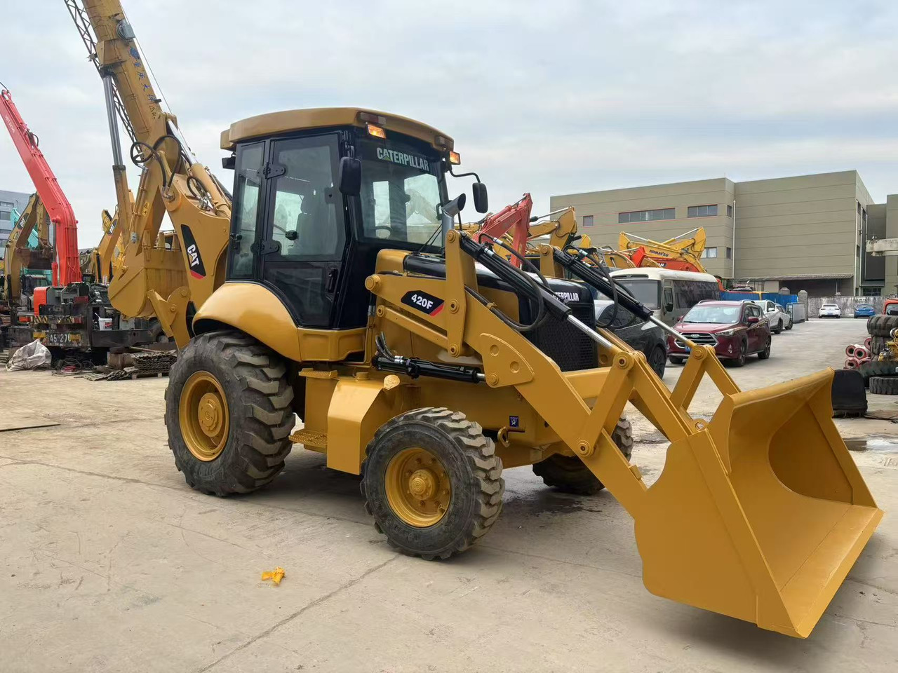 Caterpillar 420 Backhoe Loader CAT 420F Telescopic Boom JCB 3CX 4CX In Great Work Performance - Buldoexcavator: Foto 4 Caterpillar 420 Backhoe Loader CAT 420F Telescopic Boom JCB 3CX 4CX In Great Work Performance - Buldoexcavator: Foto 4