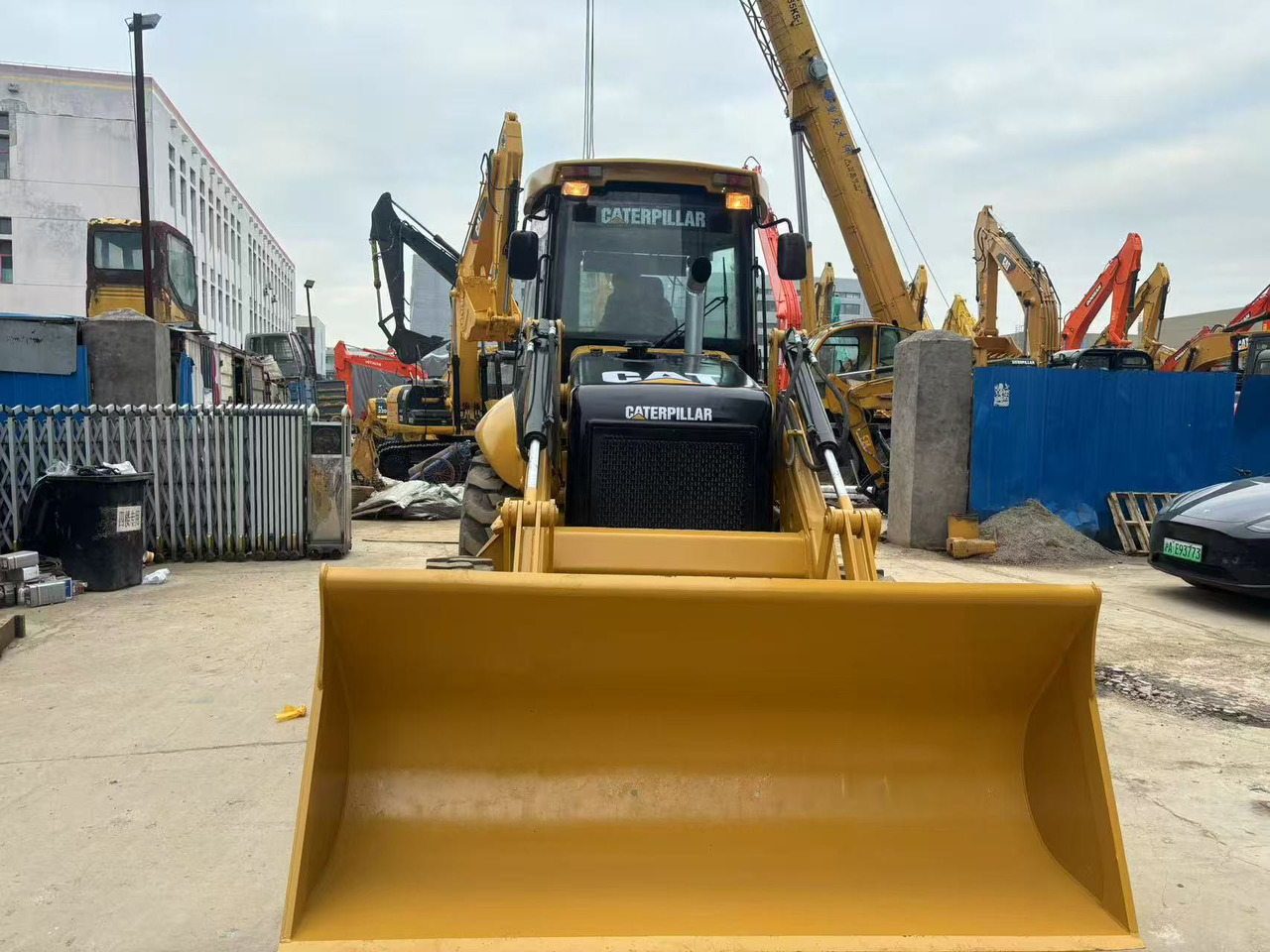 Caterpillar New Or Used CAT 420 Backhoe Loader CAT 420 420F JCB 3CX 4CX Backhoe Loaders in Good Quality - Buldoexcavator: Foto 2 Caterpillar New Or Used CAT 420 Backhoe Loader CAT 420 420F JCB 3CX 4CX Backhoe Loaders in Good Quality - Buldoexcavator: Foto 2