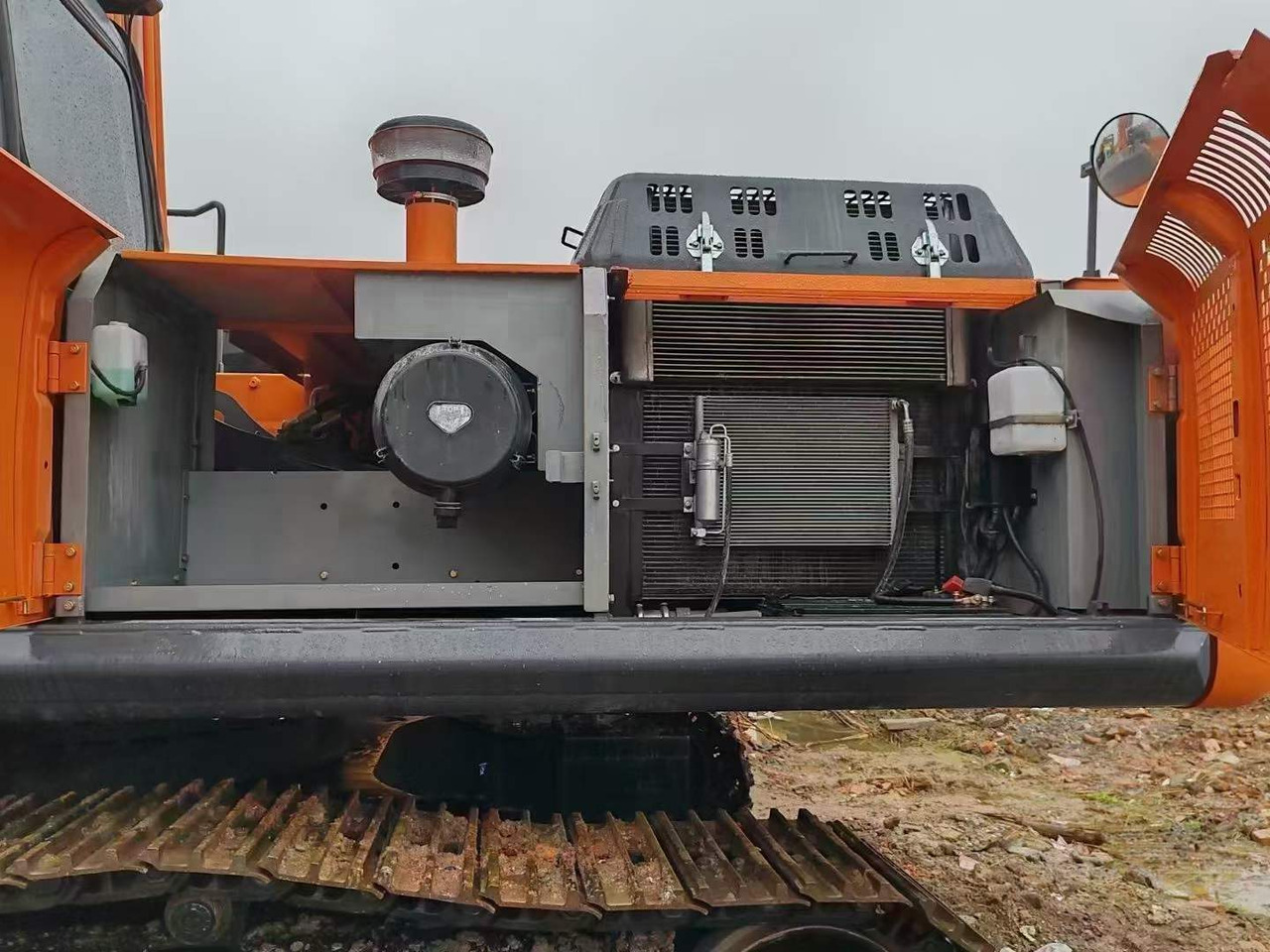 Excavator pe şenile Hitachi Zx350 Used Excavator 35 Ton High Quality Secondhand Excavators Komatsu PC350 Doosan DX300 DX420 Caterpillar 336D2 Sany SY 365 Crawler Excavators for Sale: Foto 8 Excavator pe şenile Hitachi Zx350 Used Excavator 35 Ton High Quality Secondhand Excavators Komatsu PC350 Doosan DX300 DX420 Caterpillar 336D2 Sany SY 365 Crawler Excavators for Sale: Foto 8