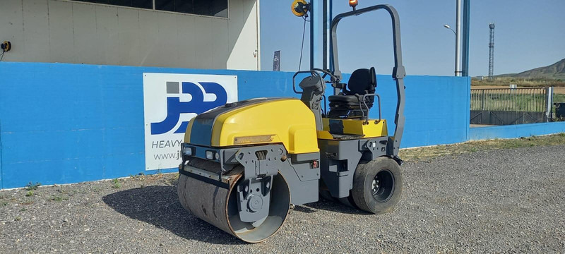 Atlas-Copco CC1300C - Cilindru compactor mixt: Foto 4 Atlas-Copco CC1300C - Cilindru compactor mixt: Foto 4