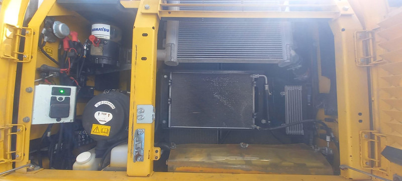 Komatsu PW180-10 în leasing Komatsu PW180-10: Foto 9 Komatsu PW180-10 în leasing Komatsu PW180-10: Foto 9