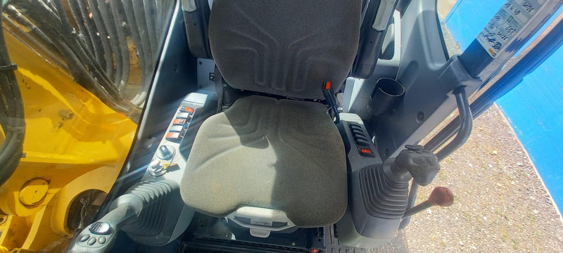 Komatsu PW180-10 în leasing Komatsu PW180-10: Foto 16 Komatsu PW180-10 în leasing Komatsu PW180-10: Foto 16