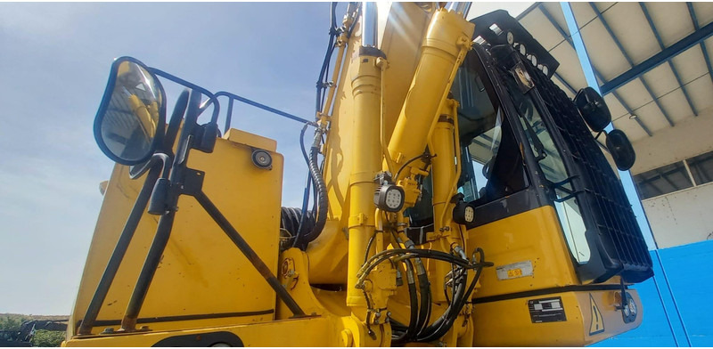 Komatsu PW180-10 în leasing Komatsu PW180-10: Foto 12 Komatsu PW180-10 în leasing Komatsu PW180-10: Foto 12