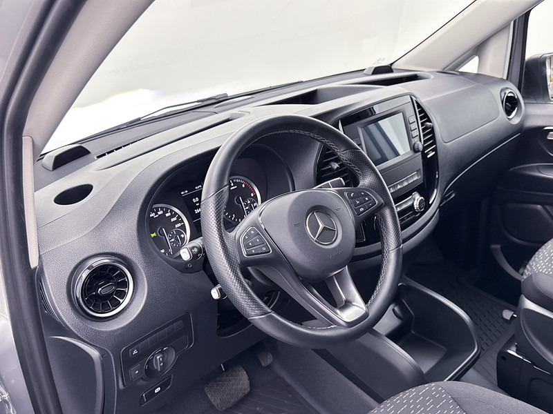 Mercedes-Benz Vito 114 CDI Extra Lang DC 19" inch AMG Dubbele Cabine XL LED Trekhaak Apple Carplay/Android Auto Achteruitrijcamera Cruise Control - Autoutilitară compactă, Autoutilitară cabină dublă: Foto 5 Mercedes-Benz Vito 114 CDI Extra Lang DC 19" inch AMG Dubbele Cabine XL LED Trekhaak Apple Carplay/Android Auto Achteruitrijcamera Cruise Control - Autoutilitară compactă, Autoutilitară cabină dublă: Foto 5