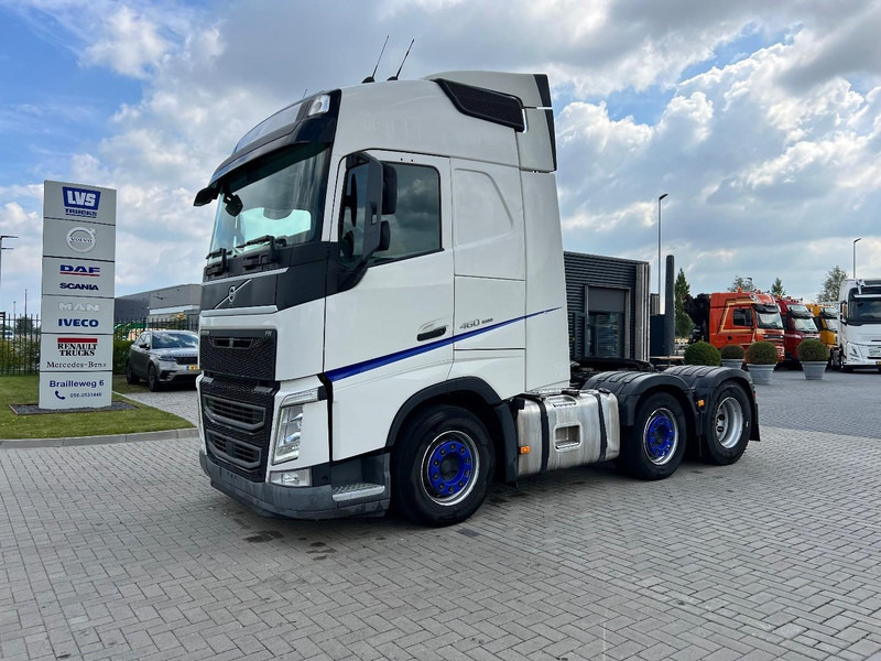 Volvo FH 460 6x2 vla trekker Chassis : LA / Pusher / lift - Cap tractor: Foto 1 Volvo FH 460 6x2 vla trekker Chassis : LA / Pusher / lift - Cap tractor: Foto 1