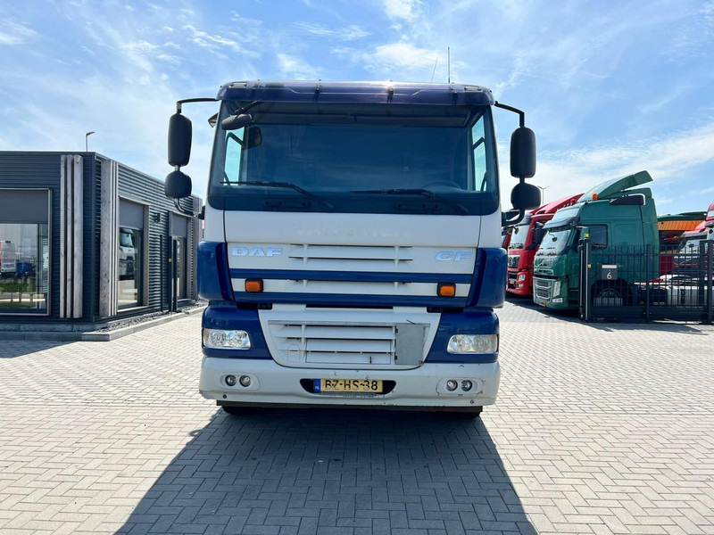 DAF CF 410 8x2 Kraanwagen Kraan Palfinger PK42502 Remote controle / 8x2 - Camion cu macara: Foto 2 DAF CF 410 8x2 Kraanwagen Kraan Palfinger PK42502 Remote controle / 8x2 - Camion cu macara: Foto 2