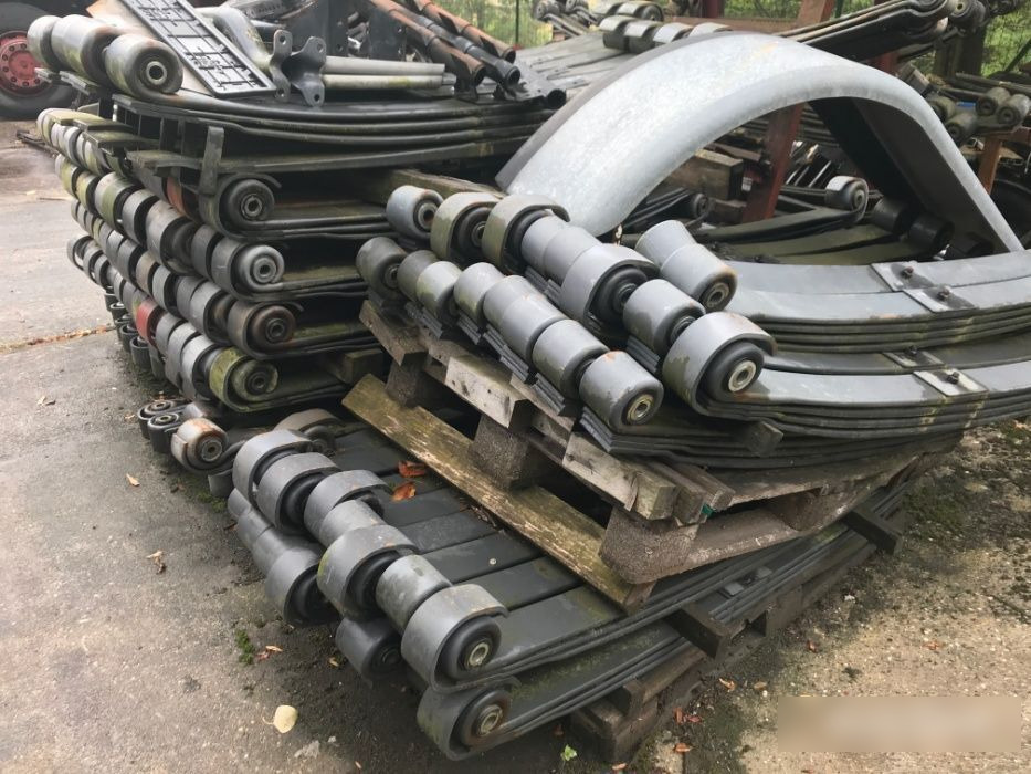 Arcuri camion / semiremorca din dezmembrari DAF CF - Primăvară suspensie/ Foi de arc suspensie pentru Camion: Foto 1 Arcuri camion / semiremorca din dezmembrari DAF CF - Primăvară suspensie/ Foi de arc suspensie pentru Camion: Foto 1