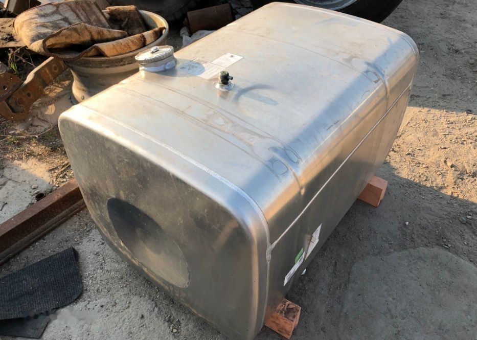 Nou marca MAGNA MAN TGX - Rezervor combustibil pentru Camion: Foto 1 Nou marca MAGNA MAN TGX - Rezervor combustibil pentru Camion: Foto 1