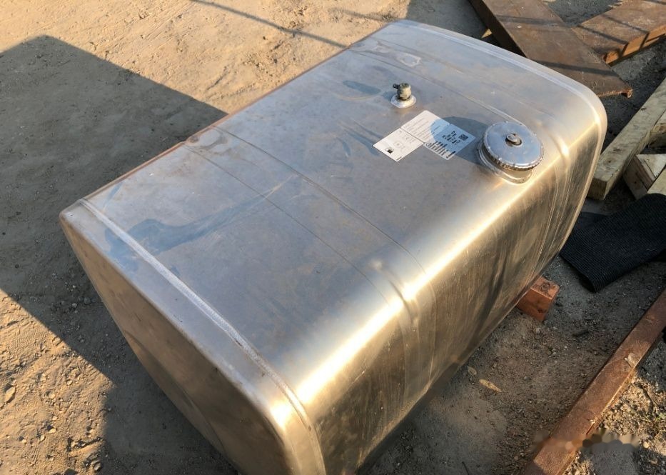 Nou marca MAGNA MAN TGX - Rezervor combustibil pentru Camion: Foto 3 Nou marca MAGNA MAN TGX - Rezervor combustibil pentru Camion: Foto 3