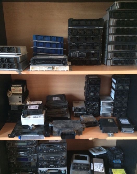 Vand calculator bord camion VDO FR SI FFR - Calculator de bord pentru Camion: Foto 3 Vand calculator bord camion VDO FR SI FFR - Calculator de bord pentru Camion: Foto 3