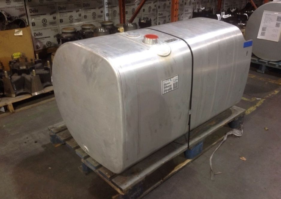 Volvo - Rezervor combustibil pentru Camion: Foto 1 Volvo - Rezervor combustibil pentru Camion: Foto 1