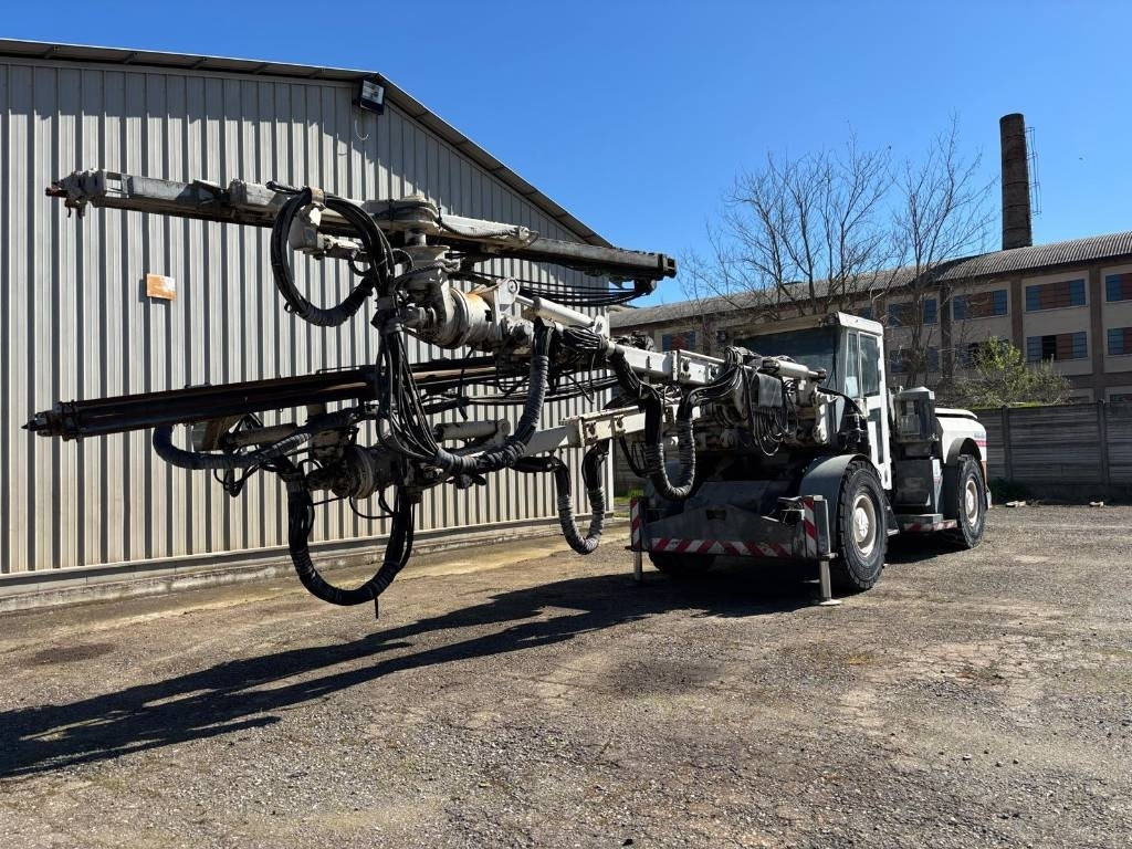 Robodrill Pantofore 587 - Maşina de forat tuneluri: Foto 1 Robodrill Pantofore 587 - Maşina de forat tuneluri: Foto 1