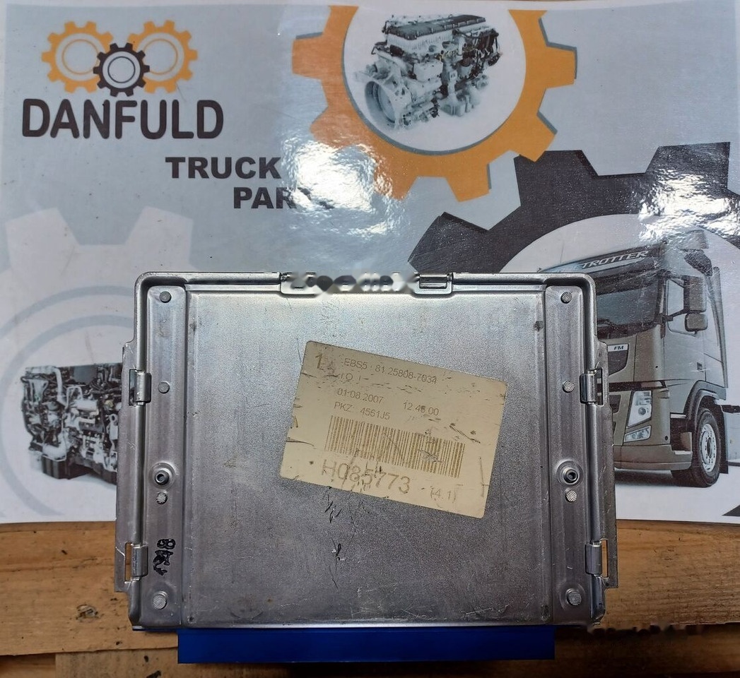 Knorr-Bremse truck - Calculator de bord pentru Camion: Foto 2 Knorr-Bremse truck - Calculator de bord pentru Camion: Foto 2