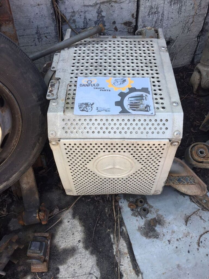 Mercedes-Benz Axor OM457LA truck - Convertor catalitic pentru Camion: Foto 1 Mercedes-Benz Axor OM457LA truck - Convertor catalitic pentru Camion: Foto 1