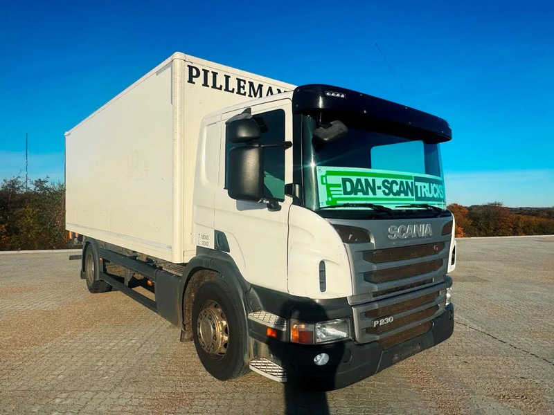 Scania P230 inkl. lift with remote control. - Camion furgon: Foto 4 Scania P230 inkl. lift with remote control. - Camion furgon: Foto 4