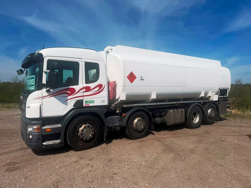 Scania P380 P380 8x2*6 .ADR/FL . 24200 L Tank - Air / Air suspension. - Camion cisternă: Foto 3 Scania P380 P380 8x2*6 .ADR/FL . 24200 L Tank - Air / Air suspension. - Camion cisternă: Foto 3