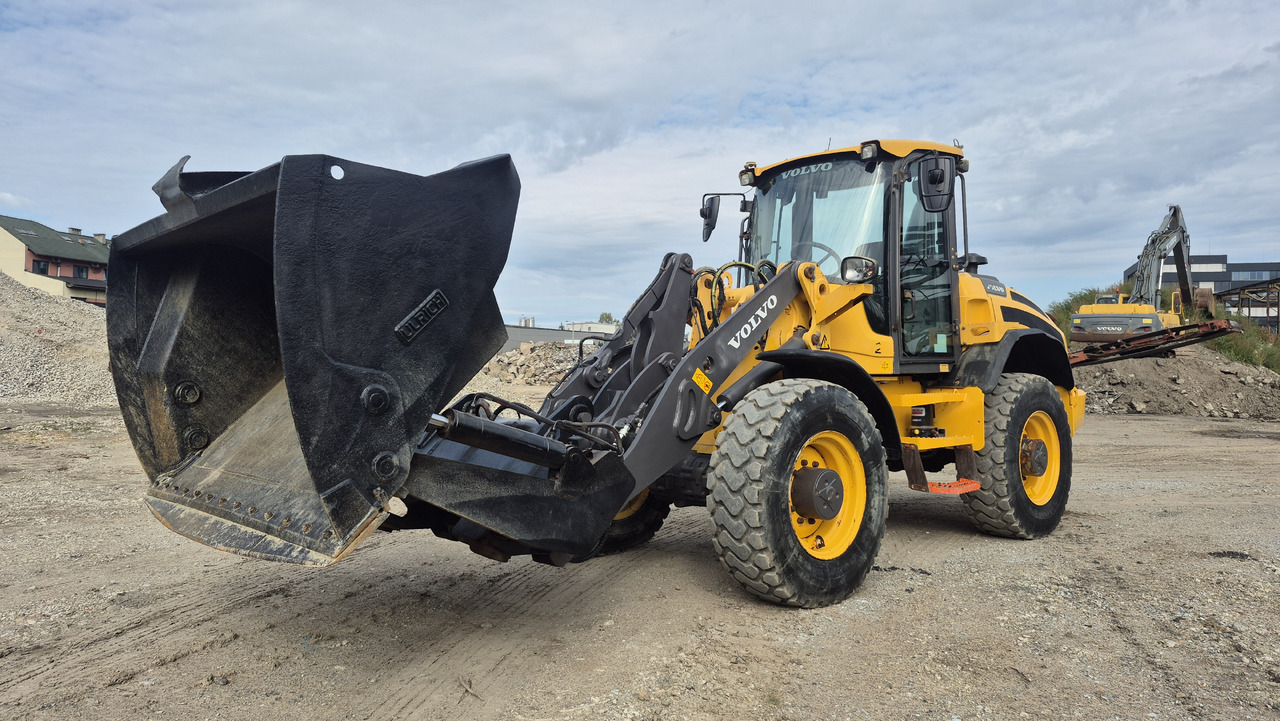 VOLVO L45H - Încărcător frontal pe pneuri: Foto 1 VOLVO L45H - Încărcător frontal pe pneuri: Foto 1