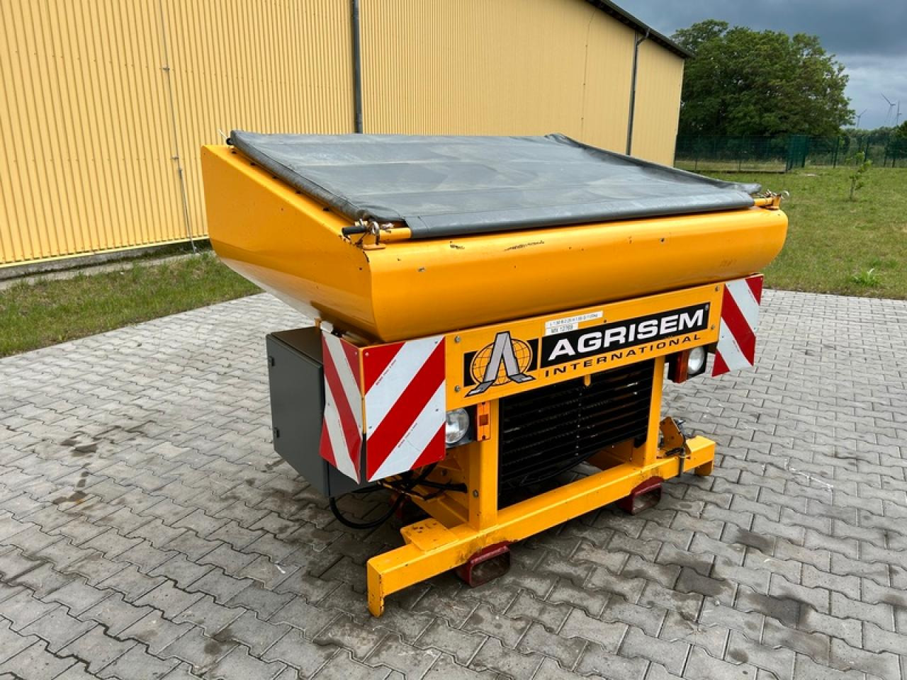 AGRISEM DSF 1600 FRONTTANK - Imprastietor îngrăşăminte: Foto 5 AGRISEM DSF 1600 FRONTTANK - Imprastietor îngrăşăminte: Foto 5