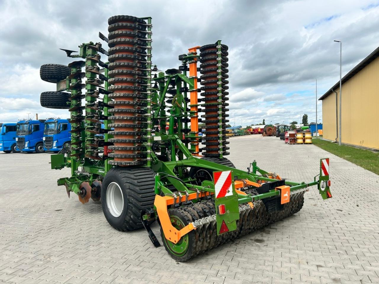 Amazone CATROS 8003 - 2TX - Grapă cu discuri: Foto 3 Amazone CATROS 8003 - 2TX - Grapă cu discuri: Foto 3