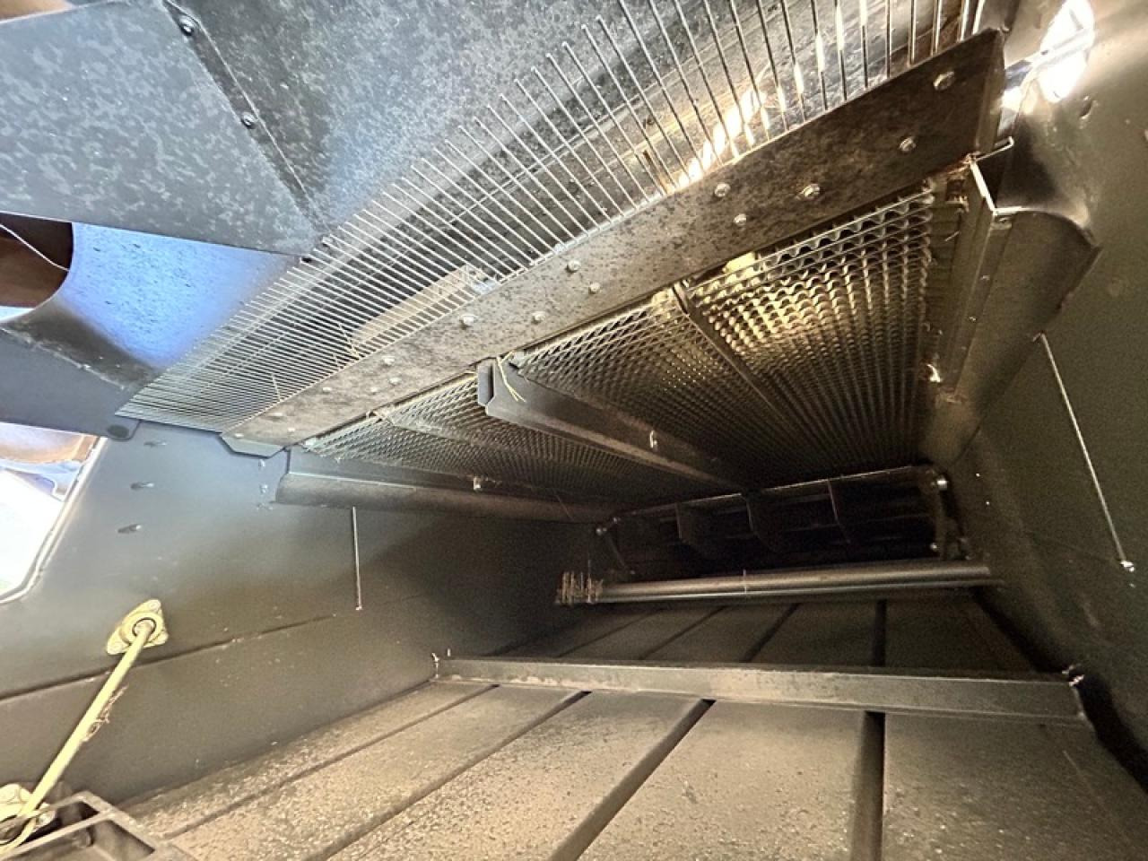 CLAAS TRION 750 TT APS HYBRID - Combină de recoltat cereale: Foto 5 CLAAS TRION 750 TT APS HYBRID - Combină de recoltat cereale: Foto 5