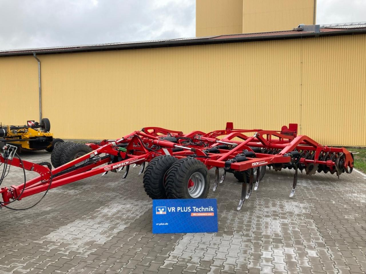 Horsch TERRANO 6.3GX - Cultivator: Foto 1 Horsch TERRANO 6.3GX - Cultivator: Foto 1